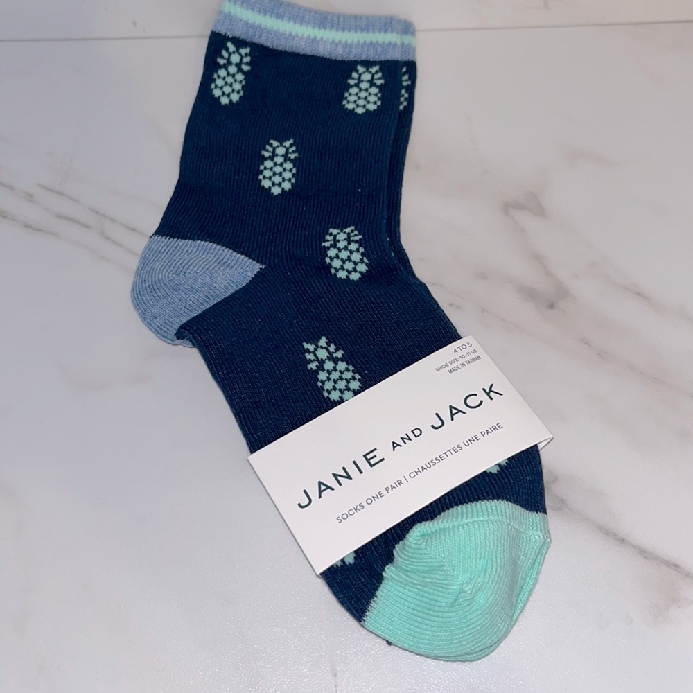 NWT Janie and Jack blue pineapple socks 4 - 5 years